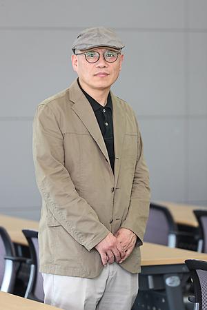 전공주임 김유천 교수